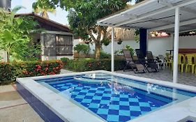 Casa vacacional con Jacuzzi privado y BBQ